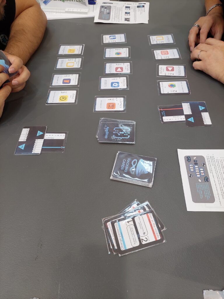 Playtesting Hack-a-Pad in Lautapelaamaan 2025 event